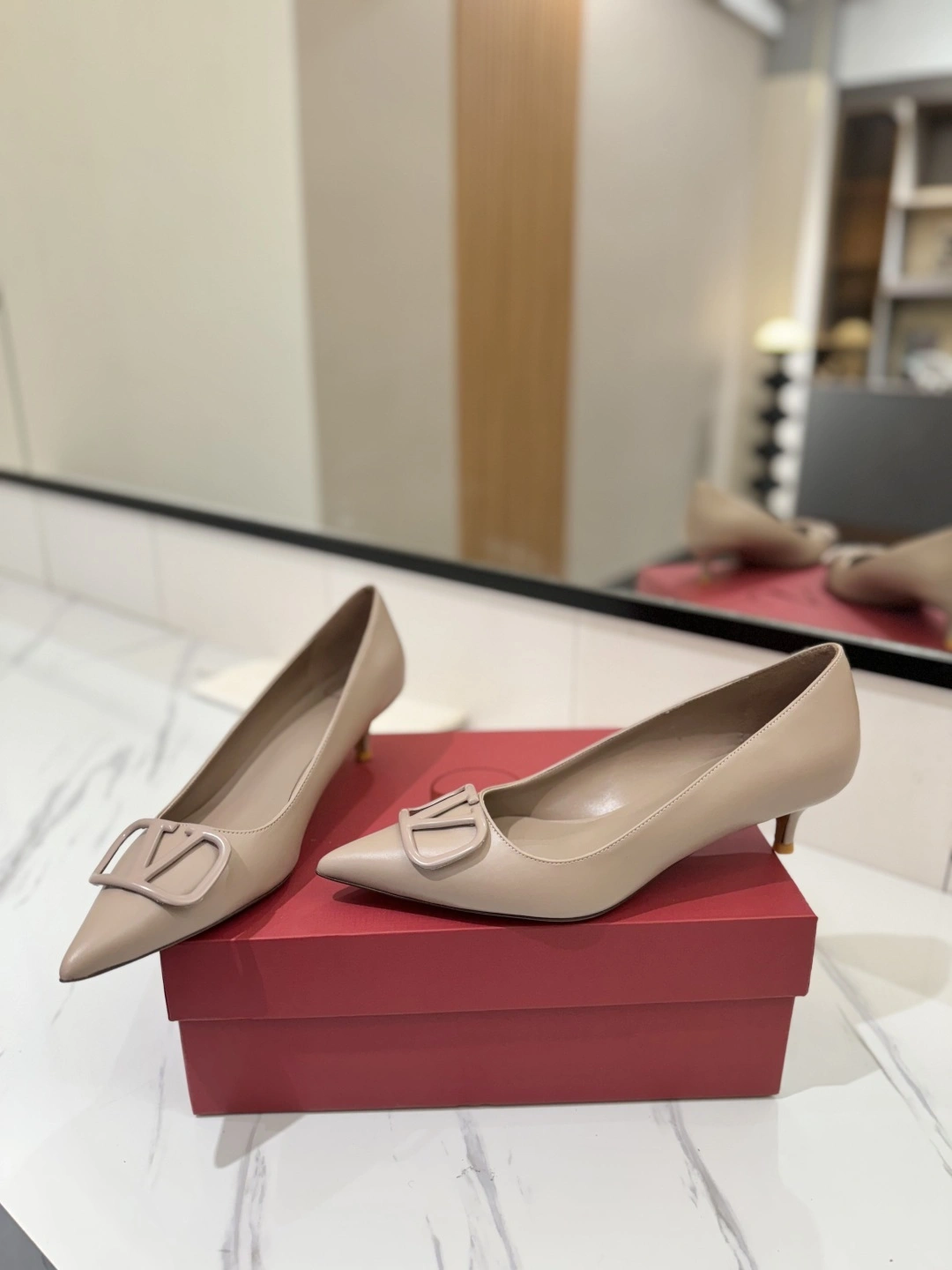 COCO-- V1859ti9o 1W2S0EN0MZFP45 Heel height：4.5CM goatskin Calfskin item:E-X138C3026
